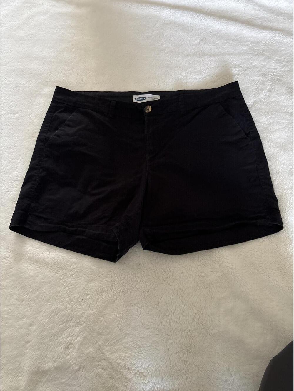 Old Navy Black Chino Mid Rise Cuffed Cotton Blend Size 16